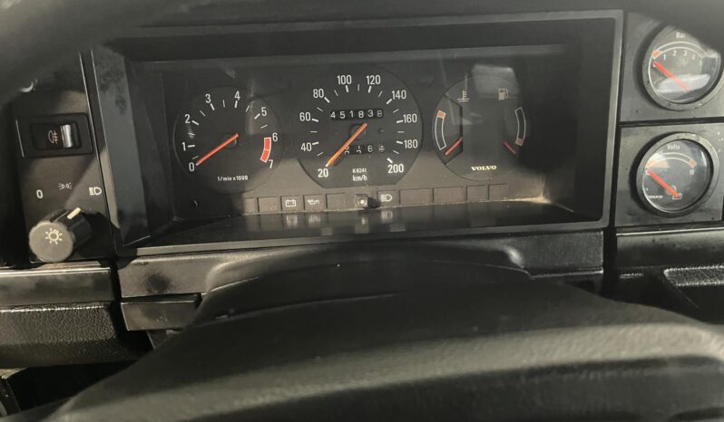 Volvo 200-Serie 240 4D Automatic full