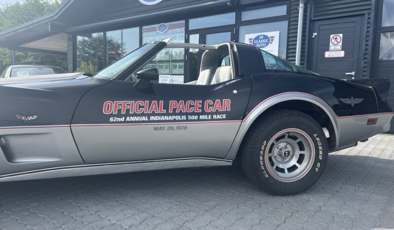 Chevrolet Corvette C3 V8 Stingray Targa full