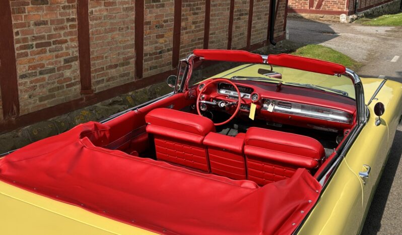 Cadillac Coupé DeVille cabriolet full
