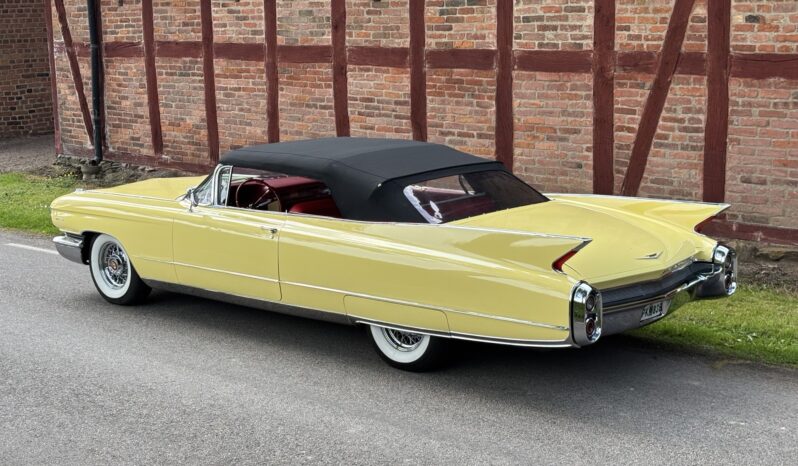 Cadillac Coupé DeVille cabriolet full