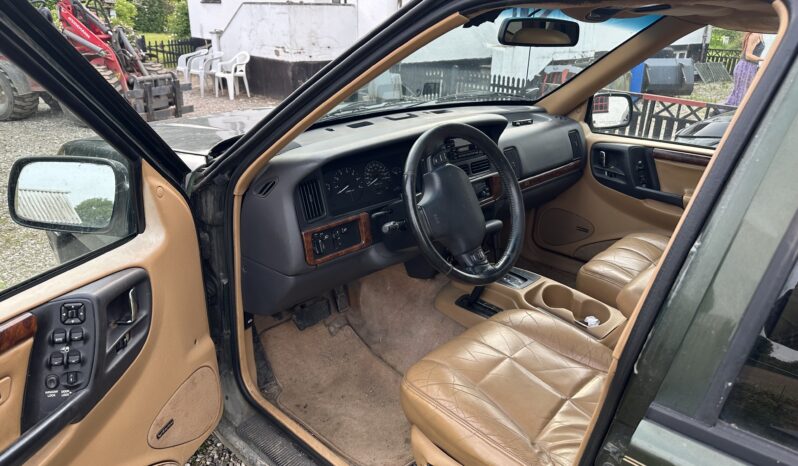 Jeep Grand Cherokee 5.2 full