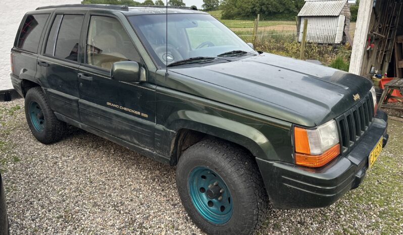 Jeep Grand Cherokee 5.2 full