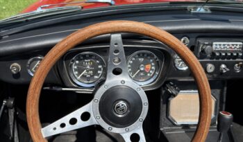 MG MGB 1,8 Roadster 2d full