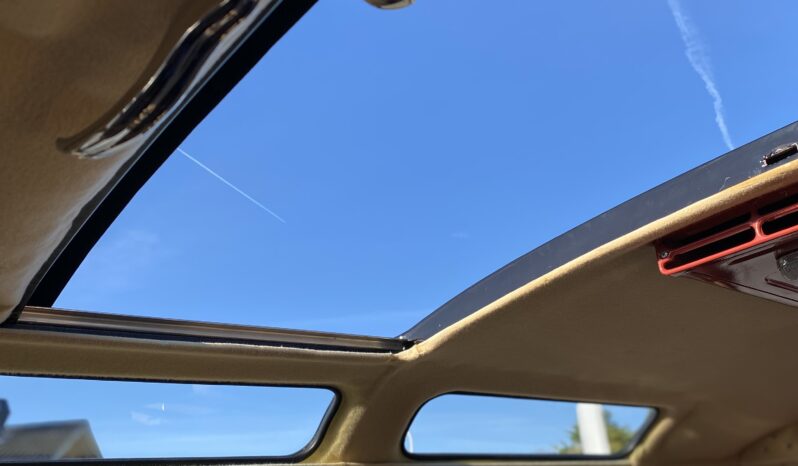 VW T2 Microbus De Luxe full