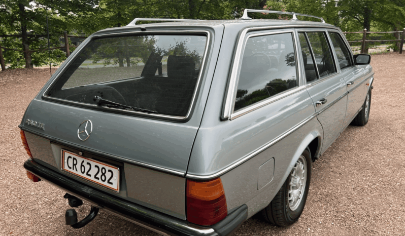 Mercedes-Benz 200-300 (W123) 280 TE 2,8 STC. aut. full