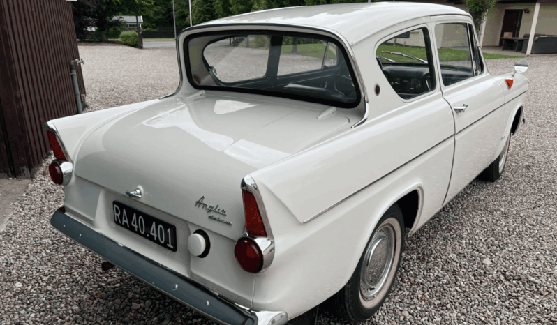 Ford Anglia 1,2 105E full