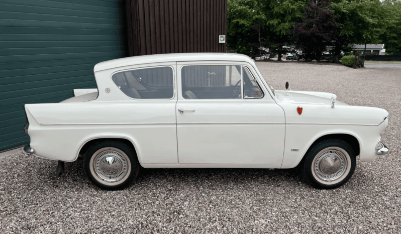 Ford Anglia 1,2 105E full