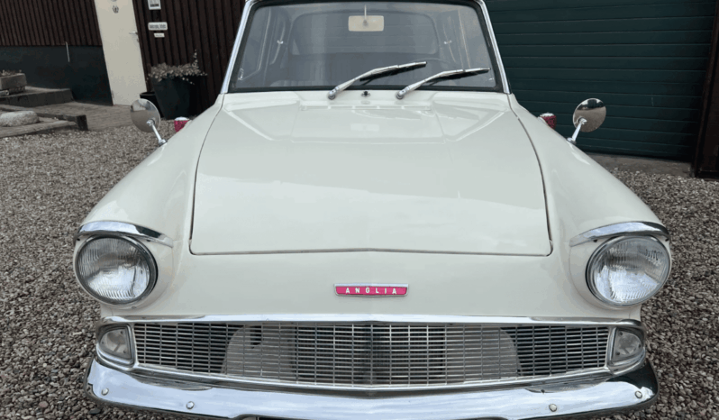 Ford Anglia 1,2 105E full