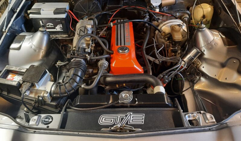 Opel Manta GTE 2.0 full