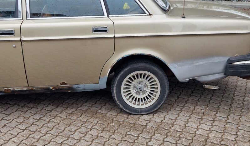 Volvo 200-Serie 264 GLE full