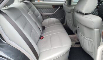 Mercedes-Benz S-Klasse (W126) 560 SE full