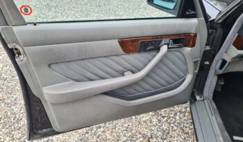 Mercedes-Benz S-Klasse (W126) 560 SE full