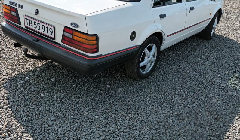 Ford Øvrige sedan full