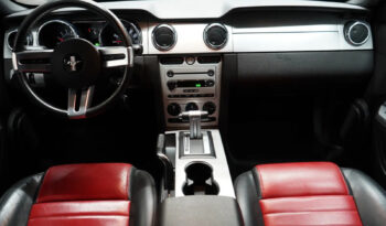 Ford Mustang V6 Coupe full