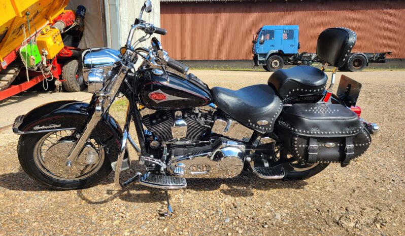 Harley Davidson FFLSTC Heritage Softail Classic full