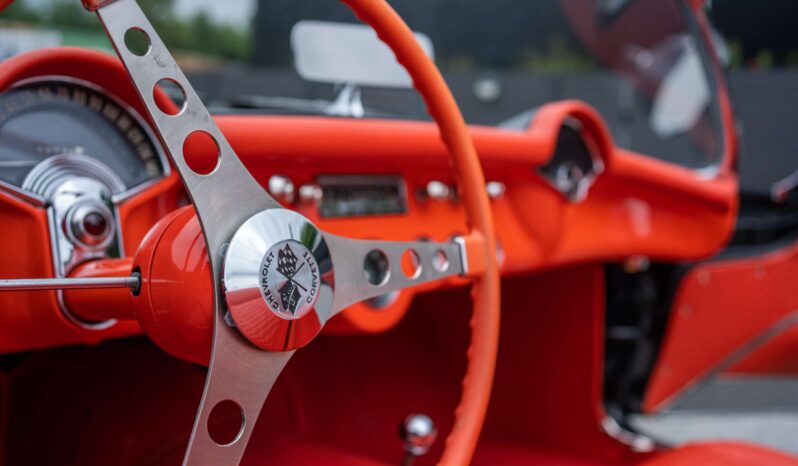 Chevrolet Corvette C1 4,6 convertible full
