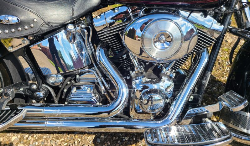 Harley Davidson FFLSTC Heritage Softail Classic full