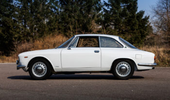 Alfa Romeo Giulia Sprint GT Veloce full