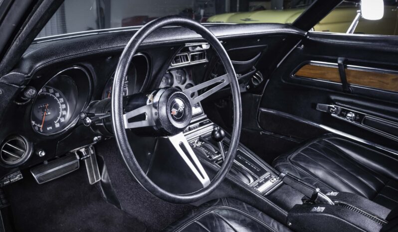 Chevrolet Corvette Stingray full