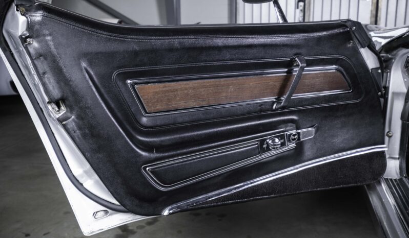 Chevrolet Corvette Stingray full