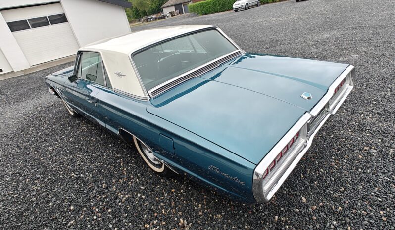 Ford Thunderbird V8 Coupe full