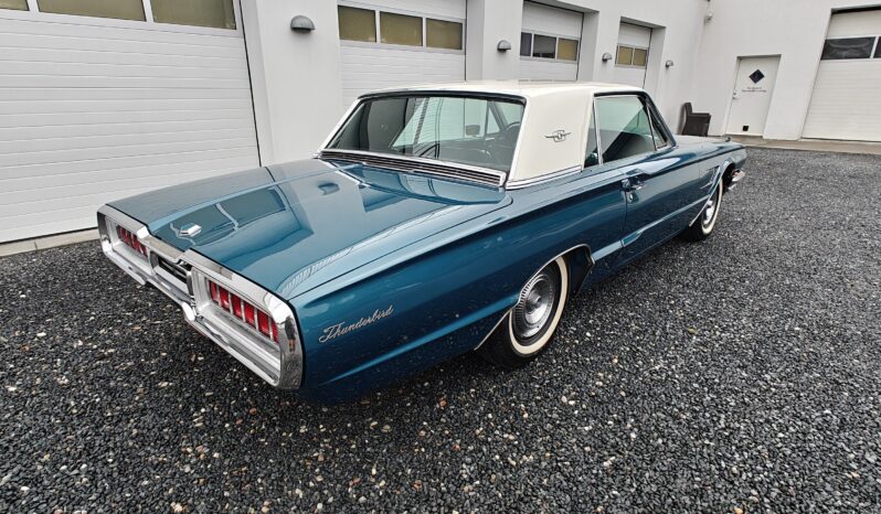 Ford Thunderbird V8 Coupe full