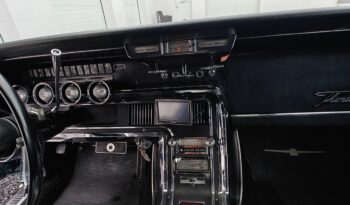 Ford Thunderbird V8 Coupe full