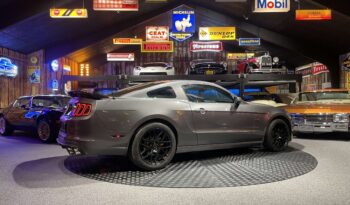 Ford Mustang v8 full