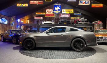 Ford Mustang v8 full