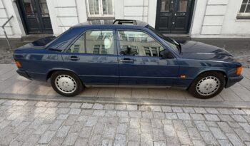 Mercedes-Benz 190 (W201) 190E 2.0 full