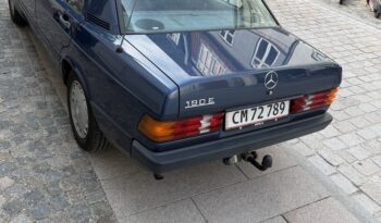 Mercedes-Benz 190 (W201) 190E 2.0 full