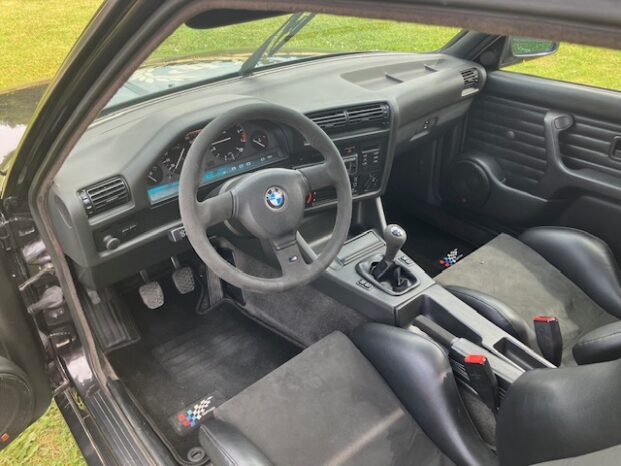 BMW 3-serie E30 320i 6-cyl full