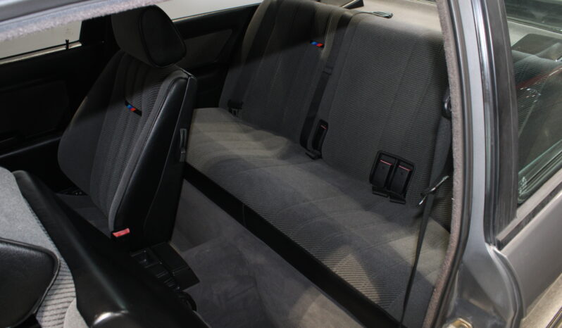 BMW 3-serie E30 320 i M-Technic full