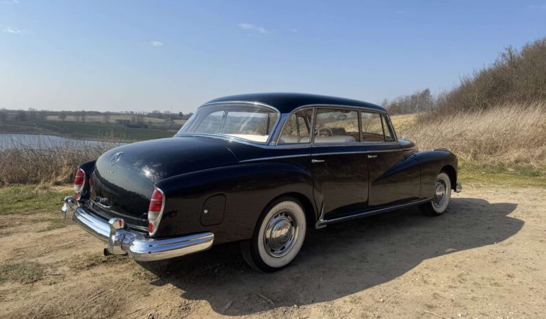 Mercedes-Benz 300 (W189) Adenauer full