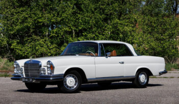 Mercedes-Benz 220-280 (W111) SE Coupe 3,5 V8 full