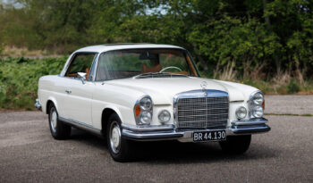 Mercedes-Benz 220-280 (W111) SE Coupe 3,5 V8 full