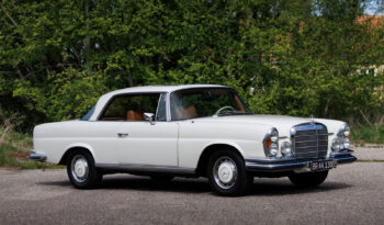 Mercedes-Benz 220-280 (W111) SE Coupe 3,5 V8 full