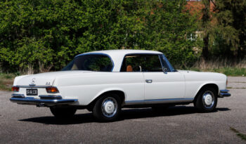 Mercedes-Benz 220-280 (W111) SE Coupe 3,5 V8 full