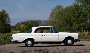 Mercedes-Benz 220-280 (W111) SE Coupe 3,5 V8 full