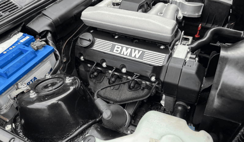 BMW 3-serie E30 318i 1,8 Touring full