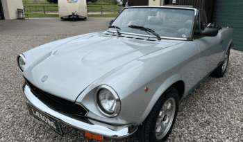 Fiat 124 2,0 Spider Cabriolet full