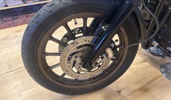 Harley Davidson XL 883 R full