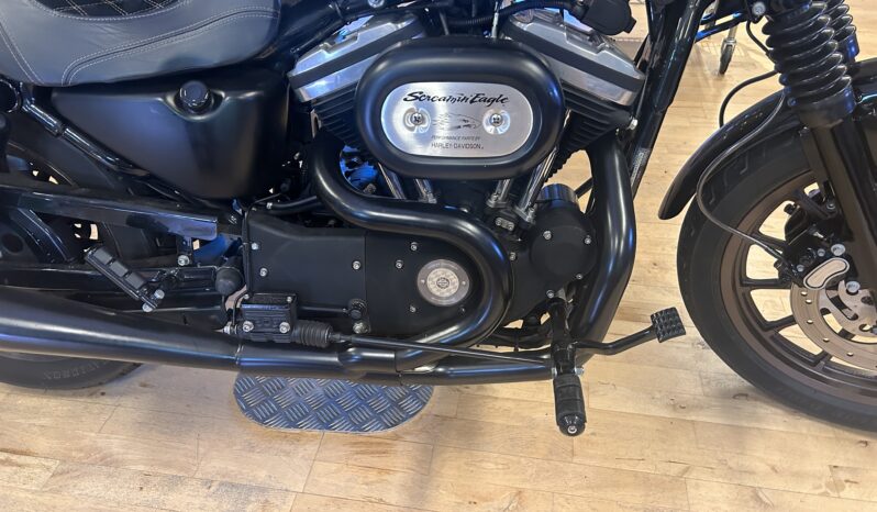 Harley Davidson XL 883 R full