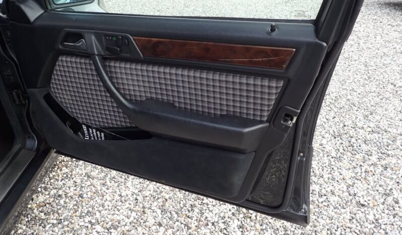 Mercedes-Benz E-Klasse (W124) 500E V8 full