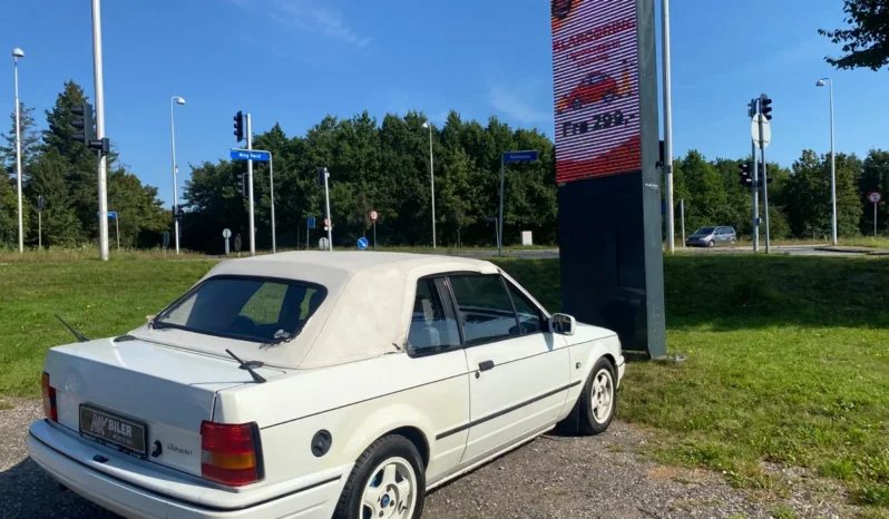 Ford Escort Ford Escort 1,6 XR3i Cabriolet 2d full