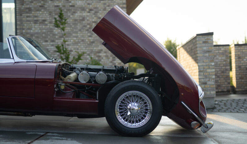 Jaguar E-Type serie 2 roadster 4,2 full