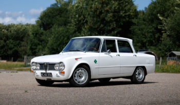 Alfa Romeo Giulia TI Super Recreazione full