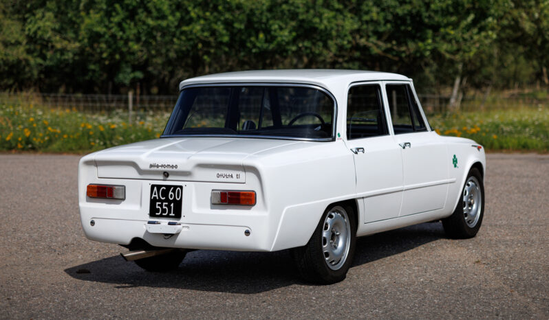 Alfa Romeo Giulia TI Super Recreazione full