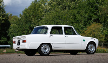 Alfa Romeo Giulia TI Super Recreazione full