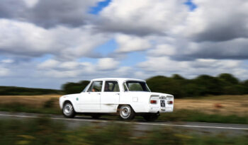 Alfa Romeo Giulia TI Super Recreazione full